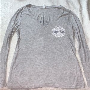 Long Sleeve V. Very comfortable and soft textiles